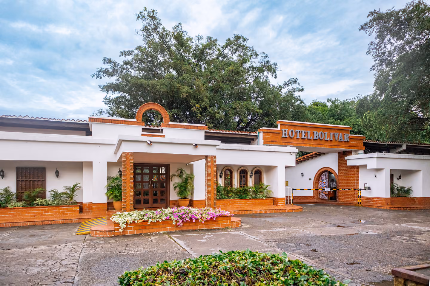Fachada Faranda Bolívar Cúcuta
