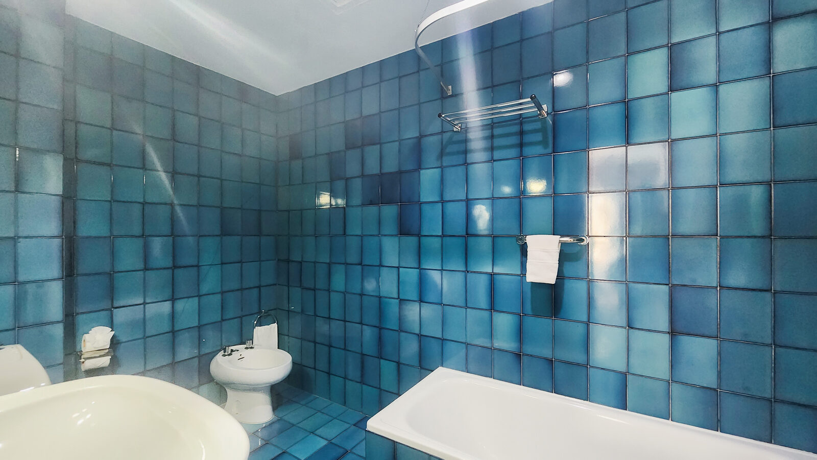 Suite, baño renovado